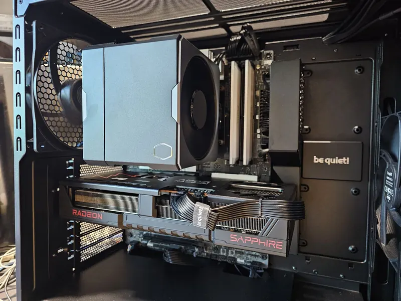 Build con Radeon Sapphire e dissipatore ad aria